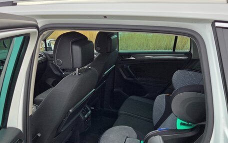 Volkswagen Tiguan II, 2018 год, 2 550 000 рублей, 10 фотография