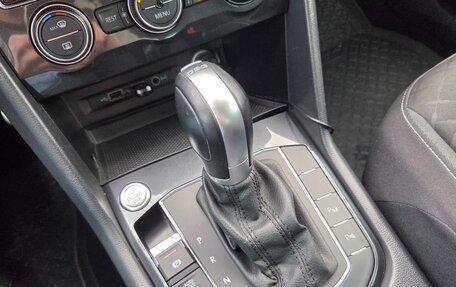 Volkswagen Tiguan II, 2018 год, 2 550 000 рублей, 16 фотография