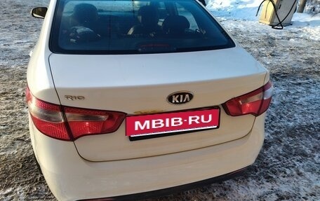 KIA Rio III рестайлинг, 2013 год, 700 000 рублей, 3 фотография