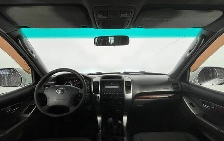 Toyota Land Cruiser Prado 120 рестайлинг, 2003 год, 1 270 000 рублей, 10 фотография