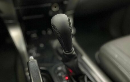 Toyota Land Cruiser Prado 120 рестайлинг, 2003 год, 1 270 000 рублей, 20 фотография