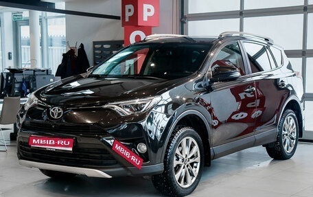 Toyota RAV4, 2015 год, 2 430 000 рублей, 1 фотография