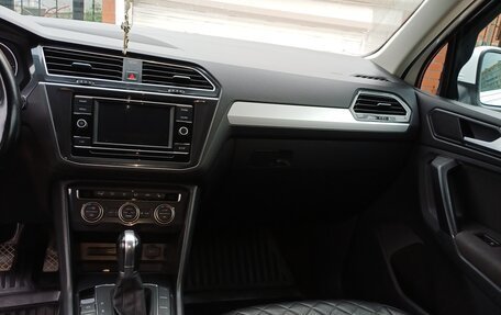 Volkswagen Tiguan II, 2017 год, 2 650 000 рублей, 10 фотография