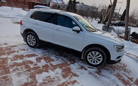 Volkswagen Tiguan II, 2017 год, 2 650 000 рублей, 5 фотография