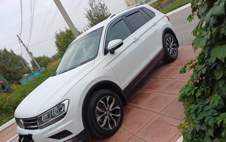 Volkswagen Tiguan II, 2017 год, 2 650 000 рублей, 13 фотография