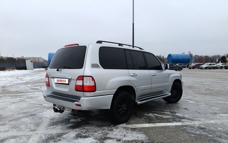 Toyota Land Cruiser 100 рестайлинг 2, 2002 год, 1 750 000 рублей, 4 фотография