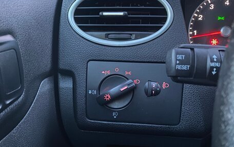 Ford Focus II рестайлинг, 2007 год, 625 000 рублей, 17 фотография