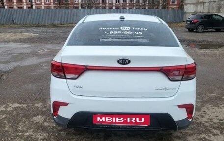 KIA Rio IV, 2020 год, 950 000 рублей, 2 фотография
