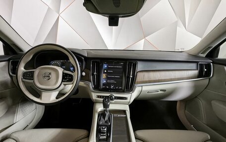 Volvo S90 II рестайлинг, 2021 год, 3 993 000 рублей, 14 фотография