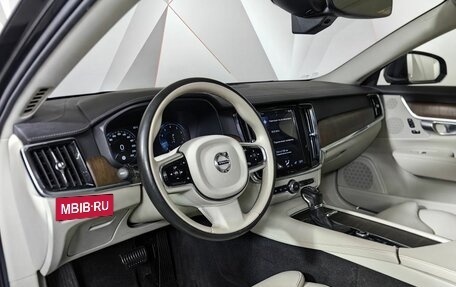 Volvo S90 II рестайлинг, 2021 год, 3 993 000 рублей, 19 фотография