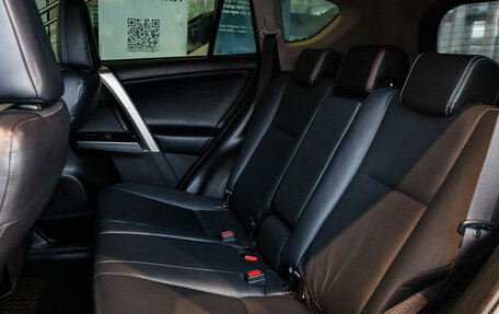 Toyota RAV4, 2015 год, 2 430 000 рублей, 8 фотография