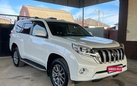 Toyota Land Cruiser Prado 150 рестайлинг 2, 2017 год, 4 100 000 рублей, 3 фотография