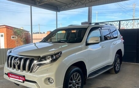 Toyota Land Cruiser Prado 150 рестайлинг 2, 2017 год, 4 100 000 рублей, 4 фотография