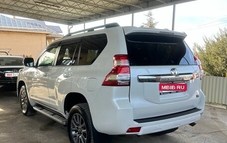 Toyota Land Cruiser Prado 150 рестайлинг 2, 2017 год, 4 100 000 рублей, 6 фотография