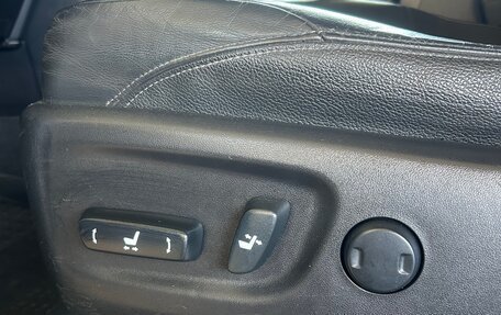 Toyota Land Cruiser Prado 150 рестайлинг 2, 2017 год, 4 100 000 рублей, 14 фотография