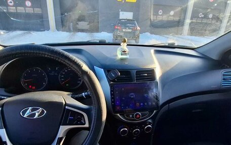 Hyundai Solaris II рестайлинг, 2013 год, 570 000 рублей, 8 фотография