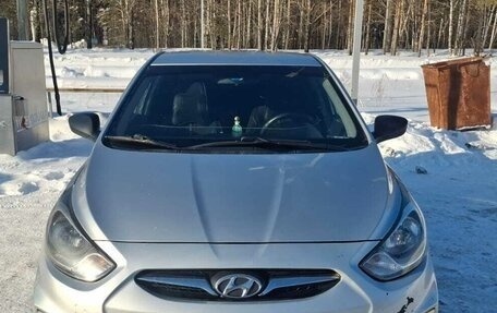 Hyundai Solaris II рестайлинг, 2013 год, 570 000 рублей, 4 фотография