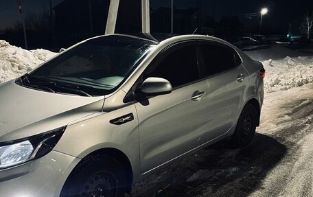 KIA Rio III рестайлинг, 2012 год, 700 000 рублей, 2 фотография