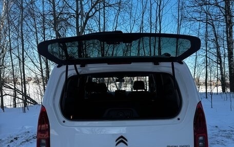 Citroen Berlingo III, 2022 год, 2 350 000 рублей, 4 фотография