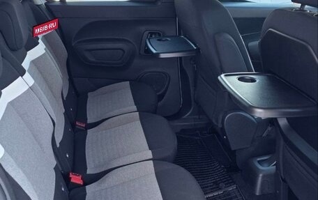 Citroen Berlingo III, 2022 год, 2 350 000 рублей, 10 фотография