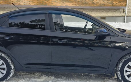 Hyundai Solaris II рестайлинг, 2018 год, 1 200 000 рублей, 5 фотография