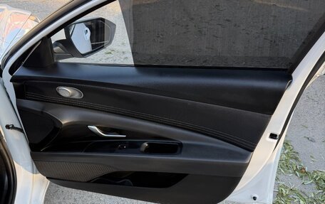 Hyundai Elantra, 2022 год, 1 800 000 рублей, 14 фотография