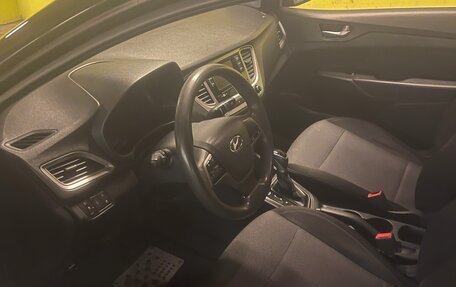 Hyundai Solaris II рестайлинг, 2019 год, 900 000 рублей, 6 фотография