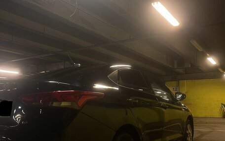 Hyundai Solaris II рестайлинг, 2019 год, 900 000 рублей, 5 фотография