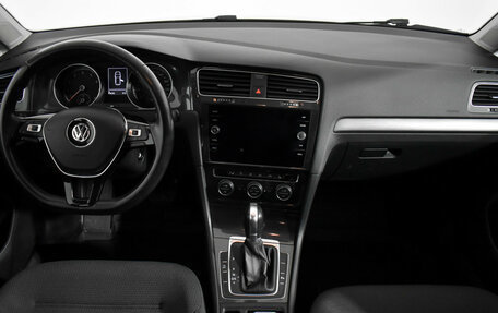 Volkswagen Golf VII, 2018 год, 1 985 000 рублей, 13 фотография