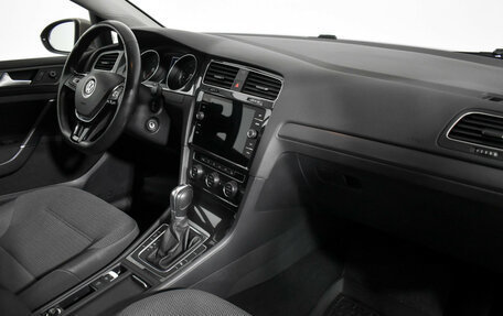 Volkswagen Golf VII, 2018 год, 1 985 000 рублей, 12 фотография