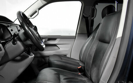 Volkswagen Caravelle T6 рестайлинг, 2020 год, 3 455 000 рублей, 10 фотография