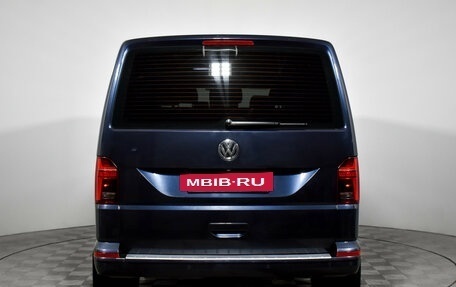 Volkswagen Caravelle T6 рестайлинг, 2020 год, 3 455 000 рублей, 6 фотография