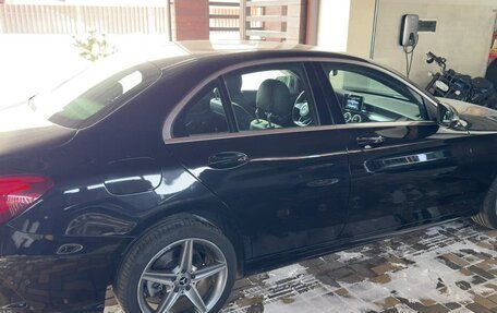 Mercedes-Benz C-Класс, 2017 год, 2 220 000 рублей, 2 фотография