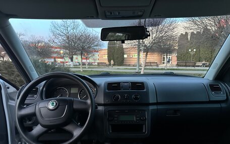 Skoda Fabia II, 2012 год, 750 000 рублей, 22 фотография