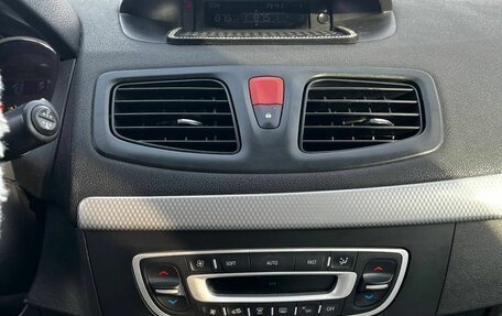 Renault Fluence I, 2011 год, 890 000 рублей, 8 фотография