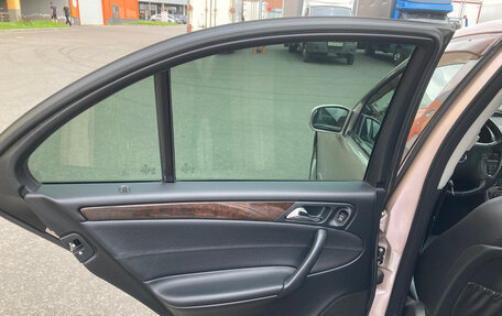 Mercedes-Benz C-Класс, 2005 год, 1 100 000 рублей, 13 фотография