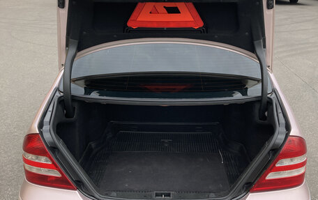 Mercedes-Benz C-Класс, 2005 год, 1 100 000 рублей, 24 фотография