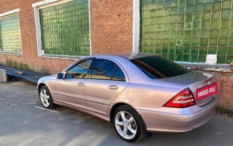 Mercedes-Benz C-Класс, 2005 год, 1 100 000 рублей, 25 фотография