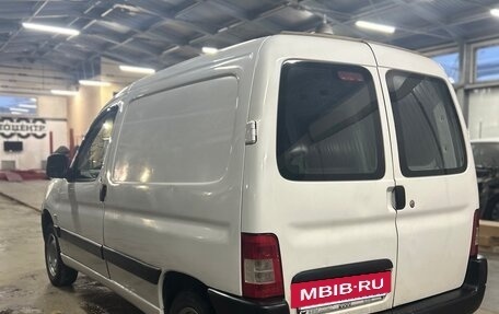 Peugeot Partner II рестайлинг 2, 2011 год, 400 000 рублей, 13 фотография