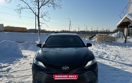 Toyota Camry, 2018 год, 2 фотография