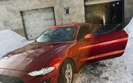 Ford Mustang VI рестайлинг, 2020 год, 2 850 000 рублей, 5 фотография