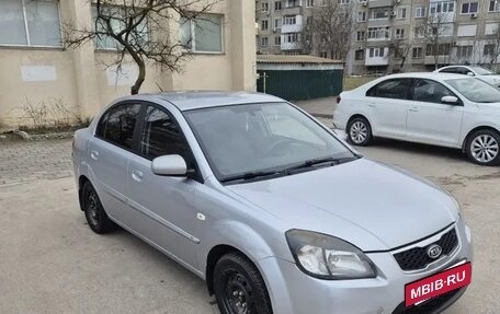 KIA Rio II, 2011 год, 650 000 рублей, 4 фотография