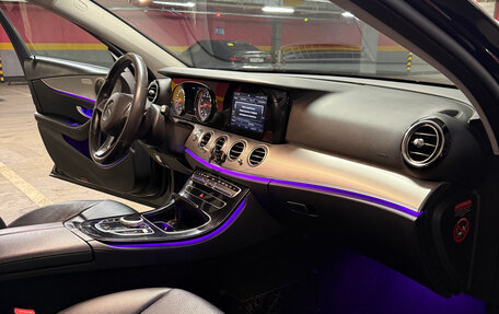 Mercedes-Benz E-Класс, 2018 год, 2 700 000 рублей, 11 фотография