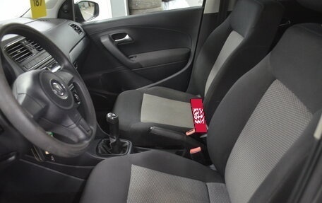 Volkswagen Polo VI (EU Market), 2011 год, 570 000 рублей, 11 фотография