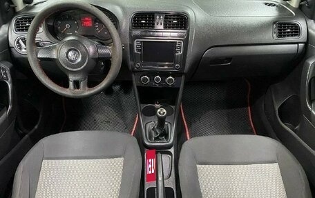 Volkswagen Polo VI (EU Market), 2011 год, 470 000 рублей, 13 фотография