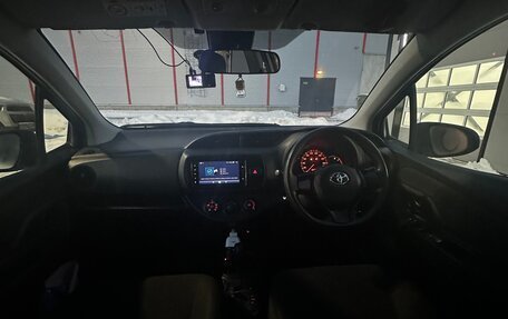 Toyota Vitz, 2018 год, 965 000 рублей, 11 фотография