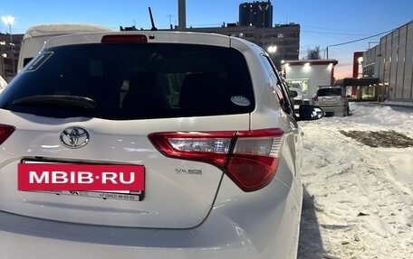 Toyota Vitz, 2018 год, 965 000 рублей, 7 фотография