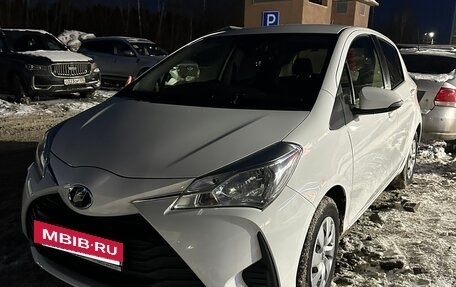 Toyota Vitz, 2018 год, 965 000 рублей, 3 фотография