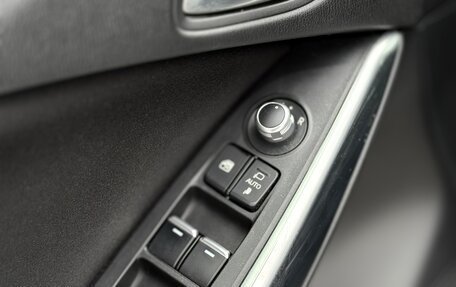 Mazda 6, 2017 год, 1 840 000 рублей, 18 фотография