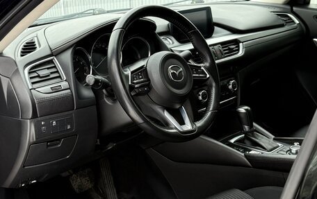 Mazda 6, 2017 год, 1 840 000 рублей, 14 фотография
